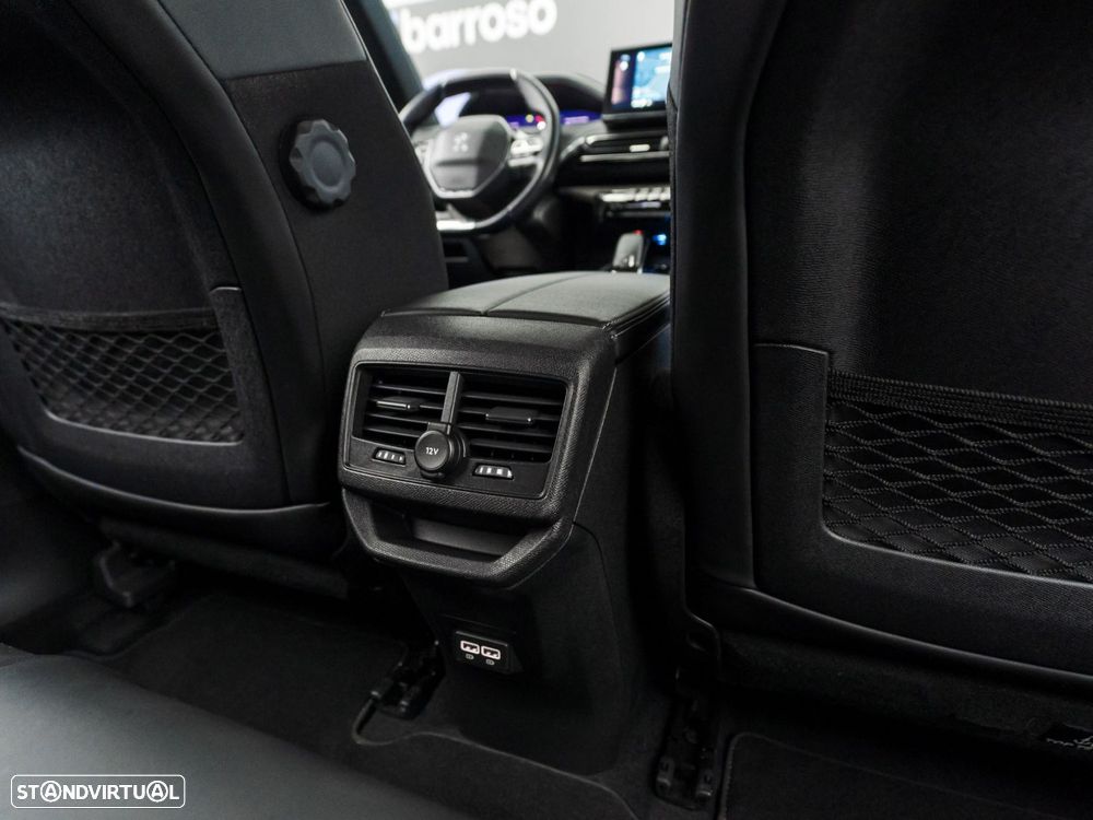 Peugeot 3008 1.5 BlueHDi GT EAT8 - 42