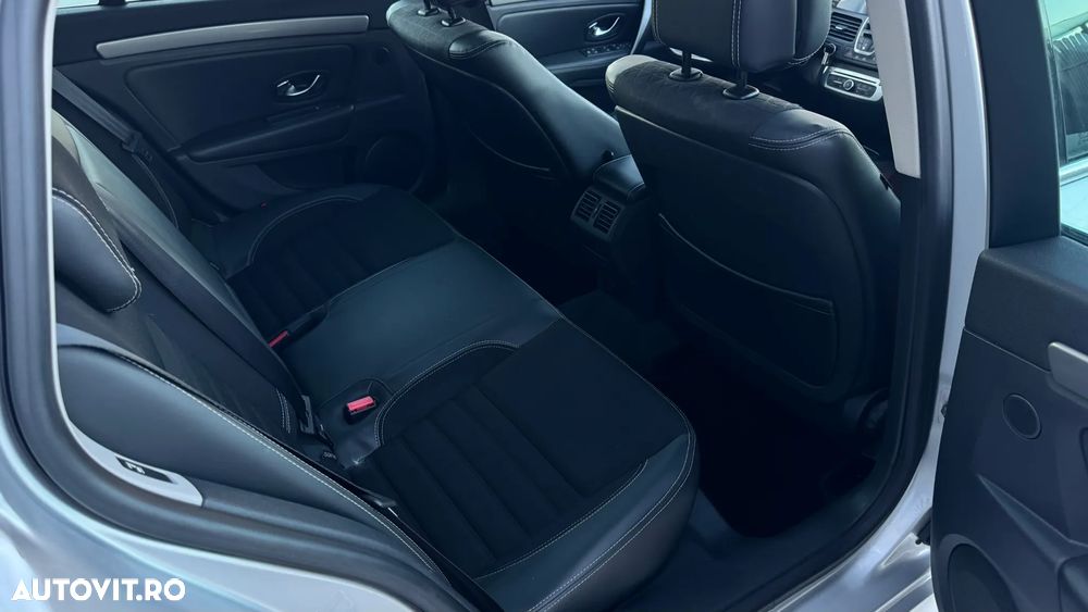 Renault Laguna Grandtour dCi 150 FAP Start-Stop Limited - 11