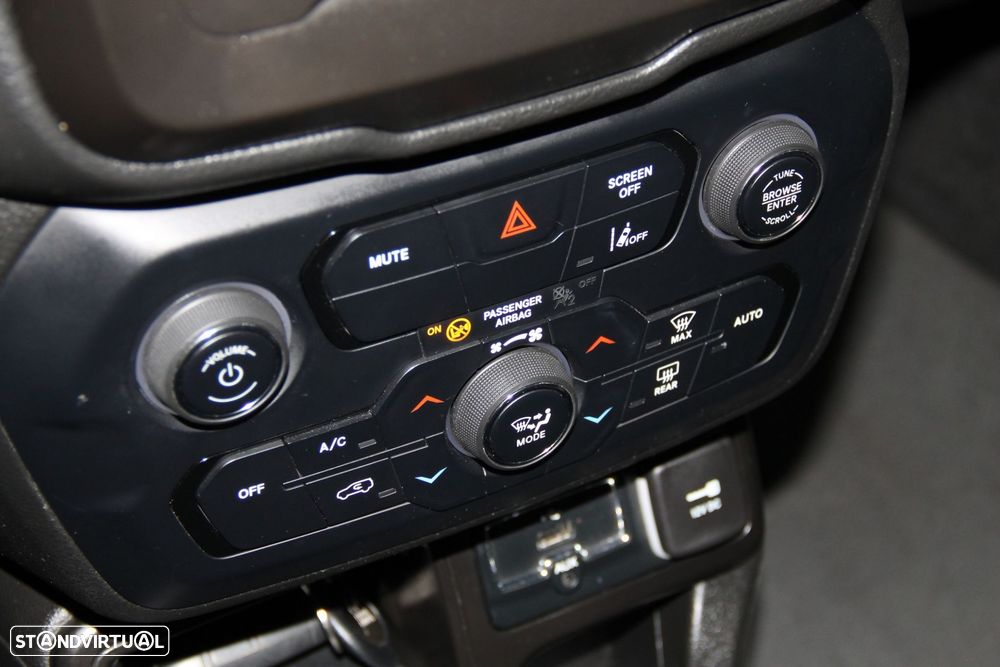 Jeep Renegade - 13