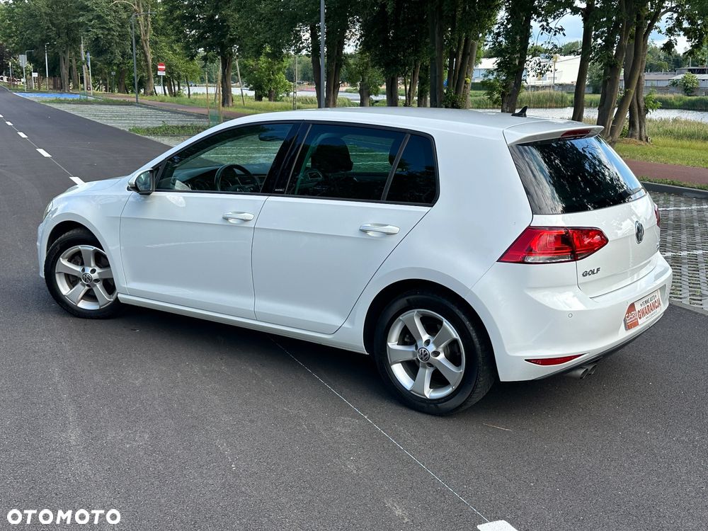 Volkswagen Golf 2.0 TDI SCR Highline - 22