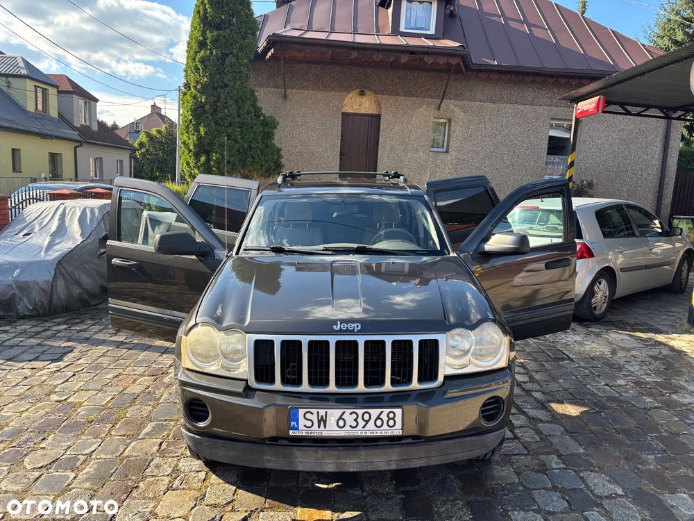 Jeep Grand Cherokee - 1