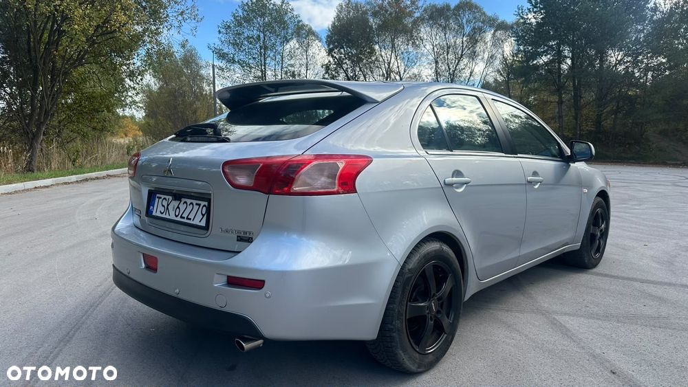 Mitsubishi Lancer 1.6 Invite - 24