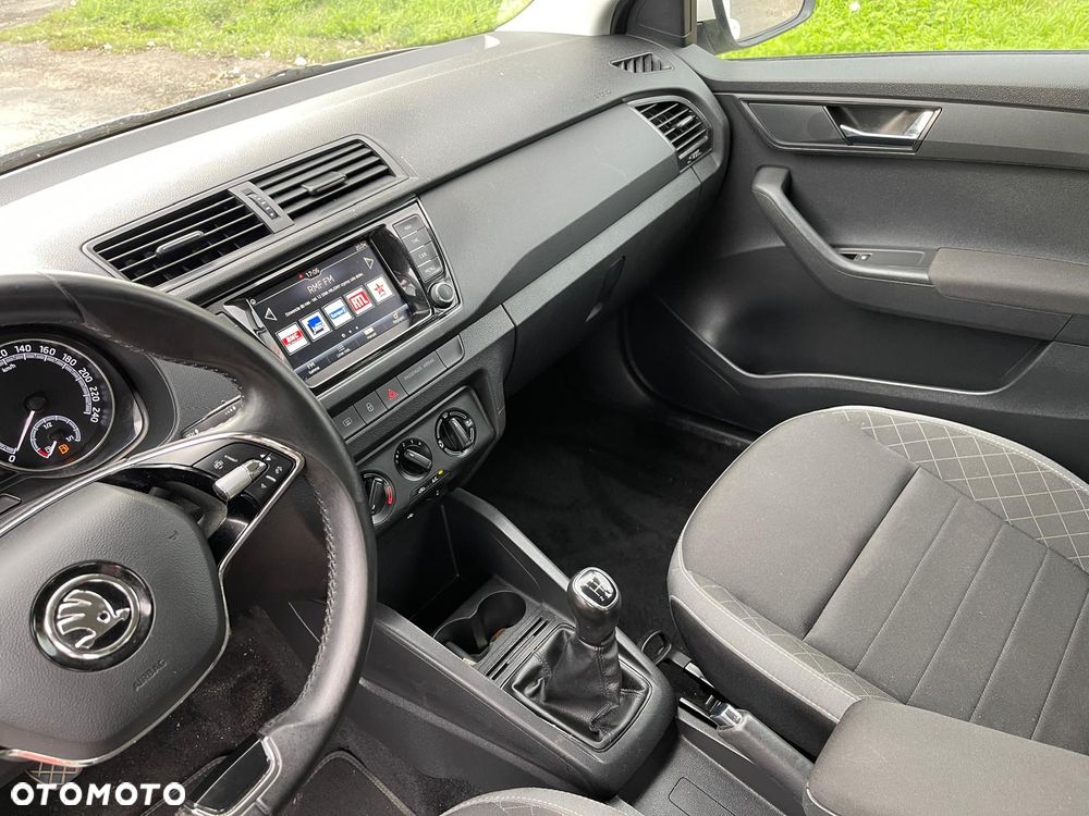Skoda Fabia 1.0 MPI Cool Edition - 10