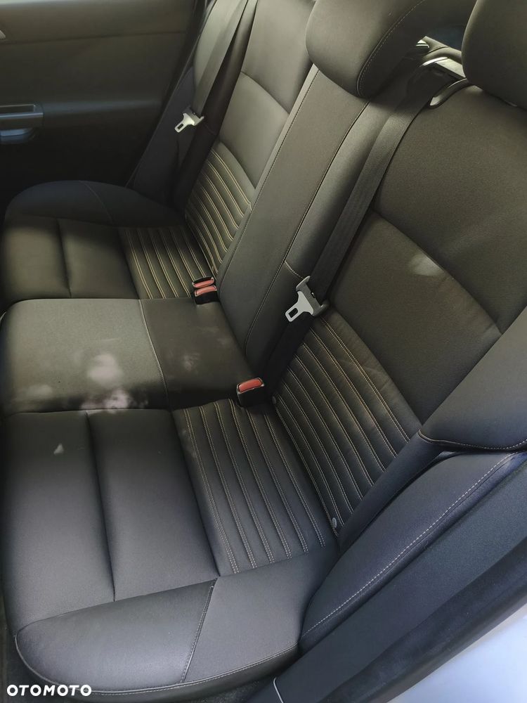 Volvo V50 - 33