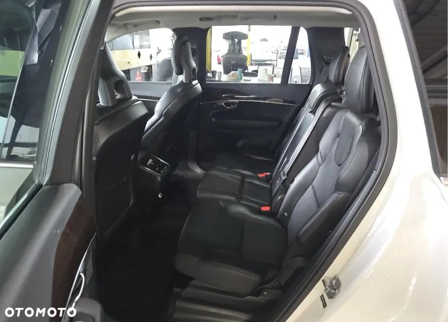 Volvo XC 90 T6 AWD Momentum - 12