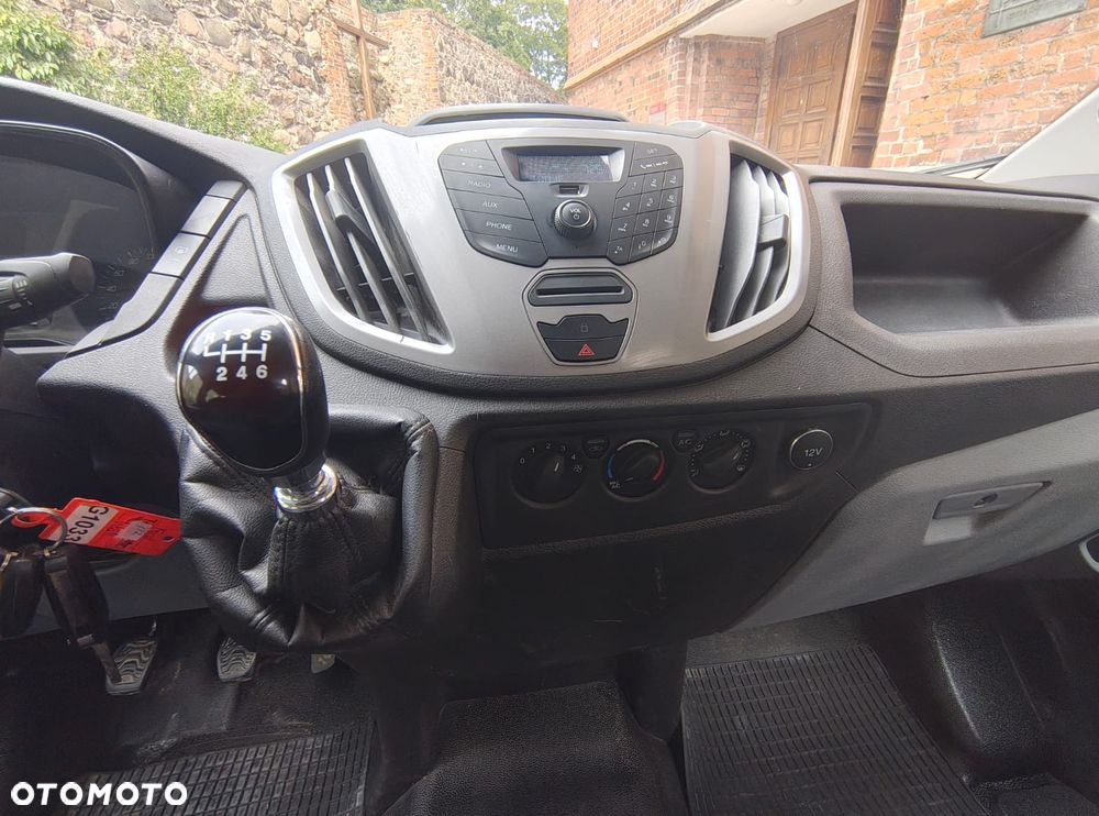 Ford Transit - 10