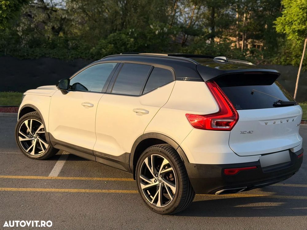 Volvo XC 40 D4 AWD Geartronic R-Design - 3
