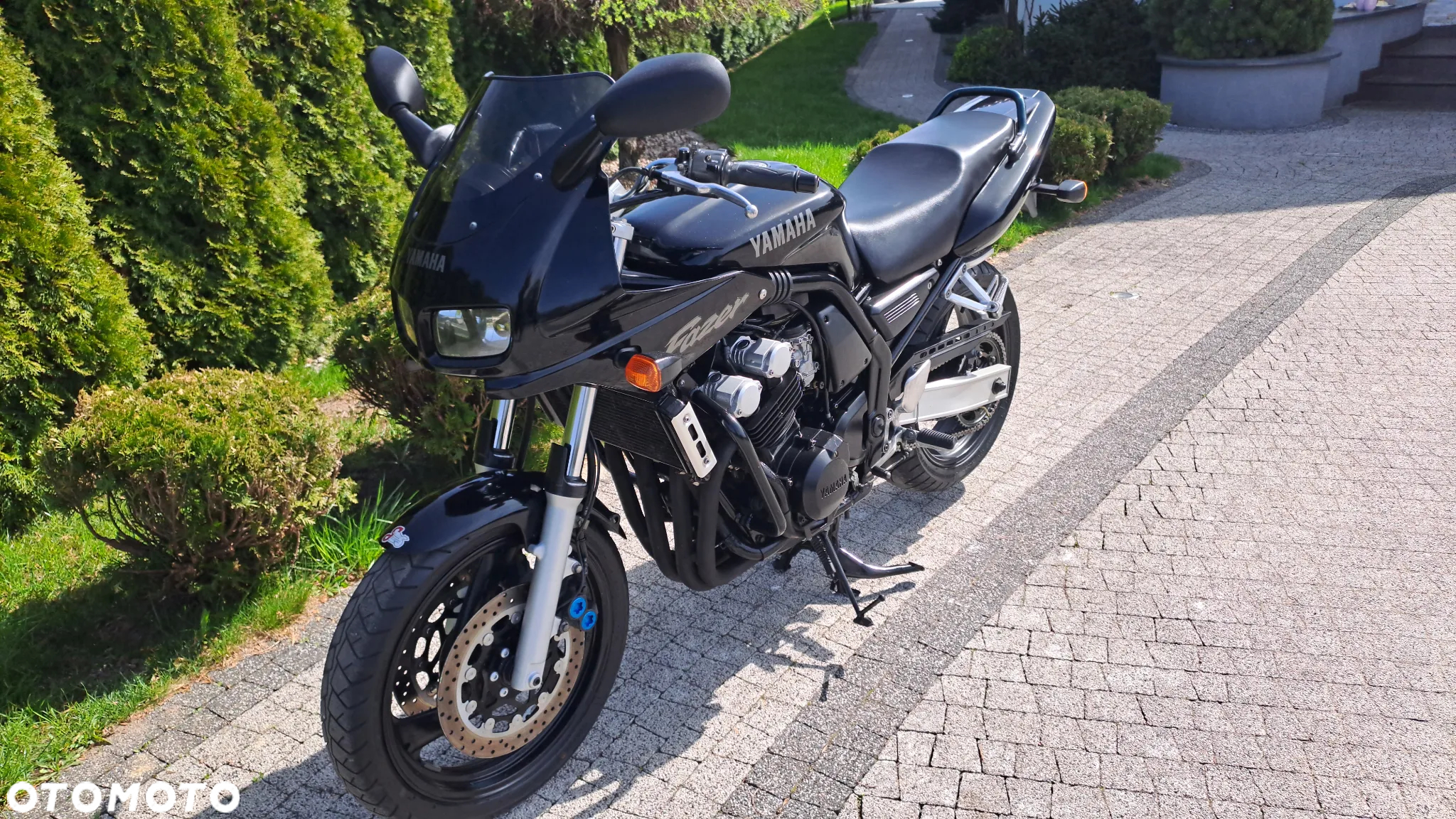 Yamaha FZS - 6