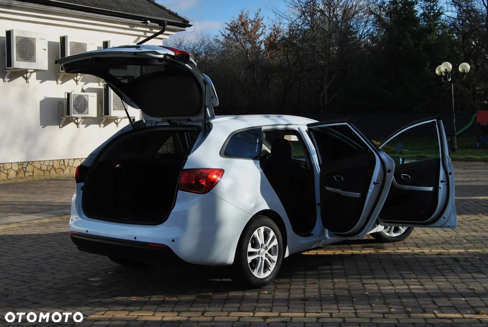 Kia Ceed 1.6 CRDi SW Spirit - 19