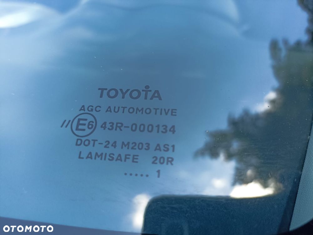 Toyota Auris 1.8 HSD Sol - 30