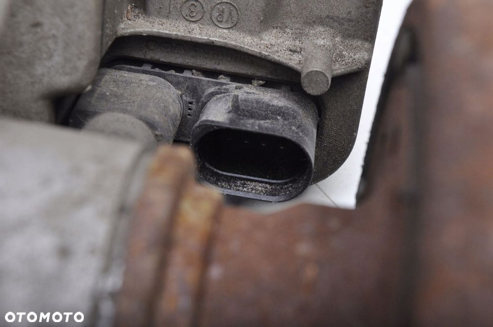VOLVO V50 2.5 T DYFERENCJAŁ MOST DYFER 1216622  8675376 - 9