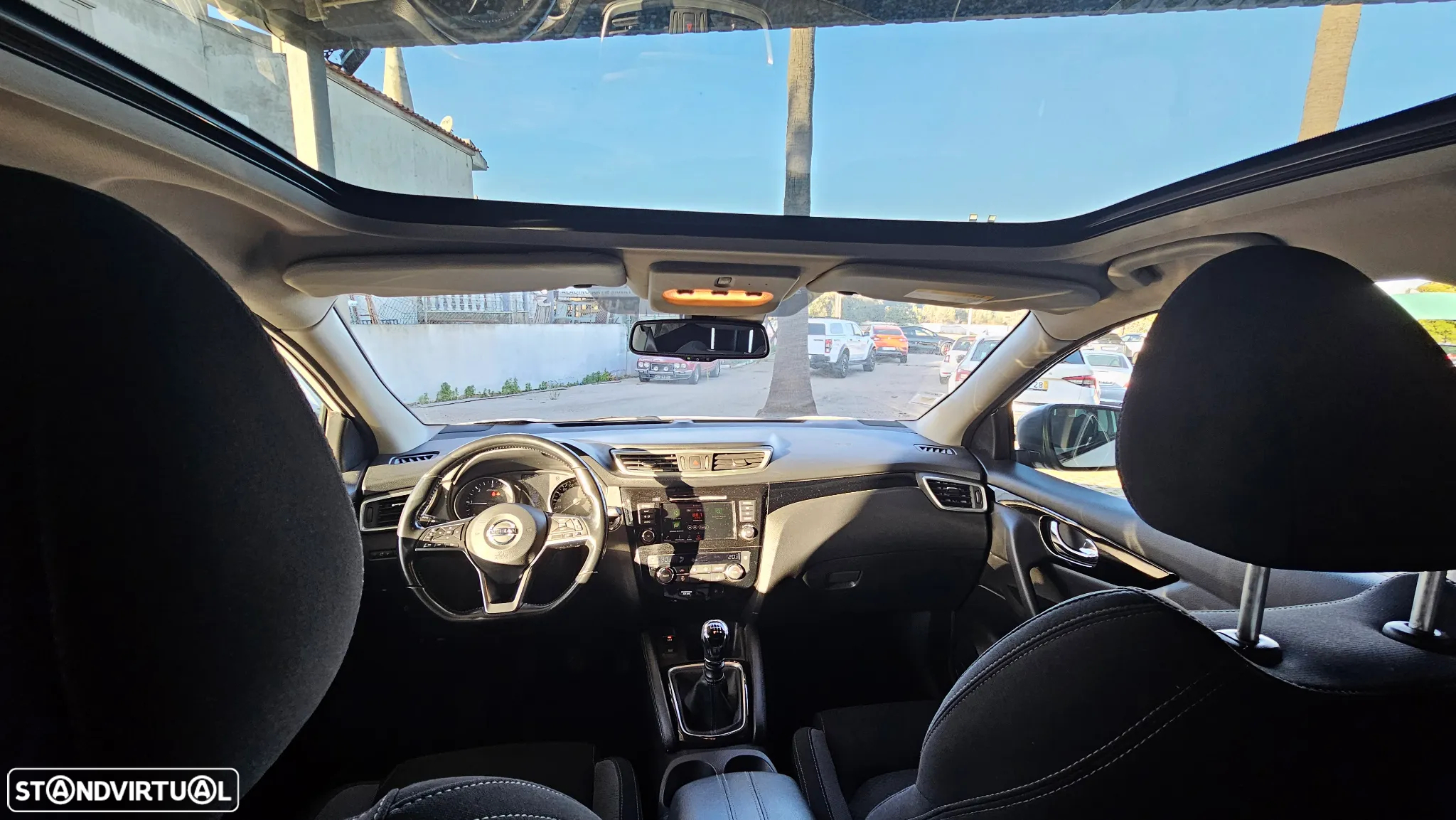 Nissan Qashqai 1.5 dCi N-Connecta J18+Led - 36