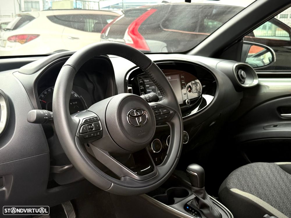 Toyota Aygo X 1.0 Play CVT - 6