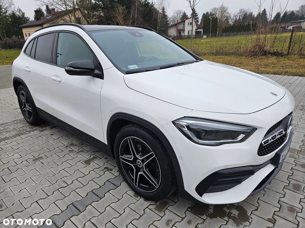 Mercedes-Benz GLA 200 AMG Line - 4