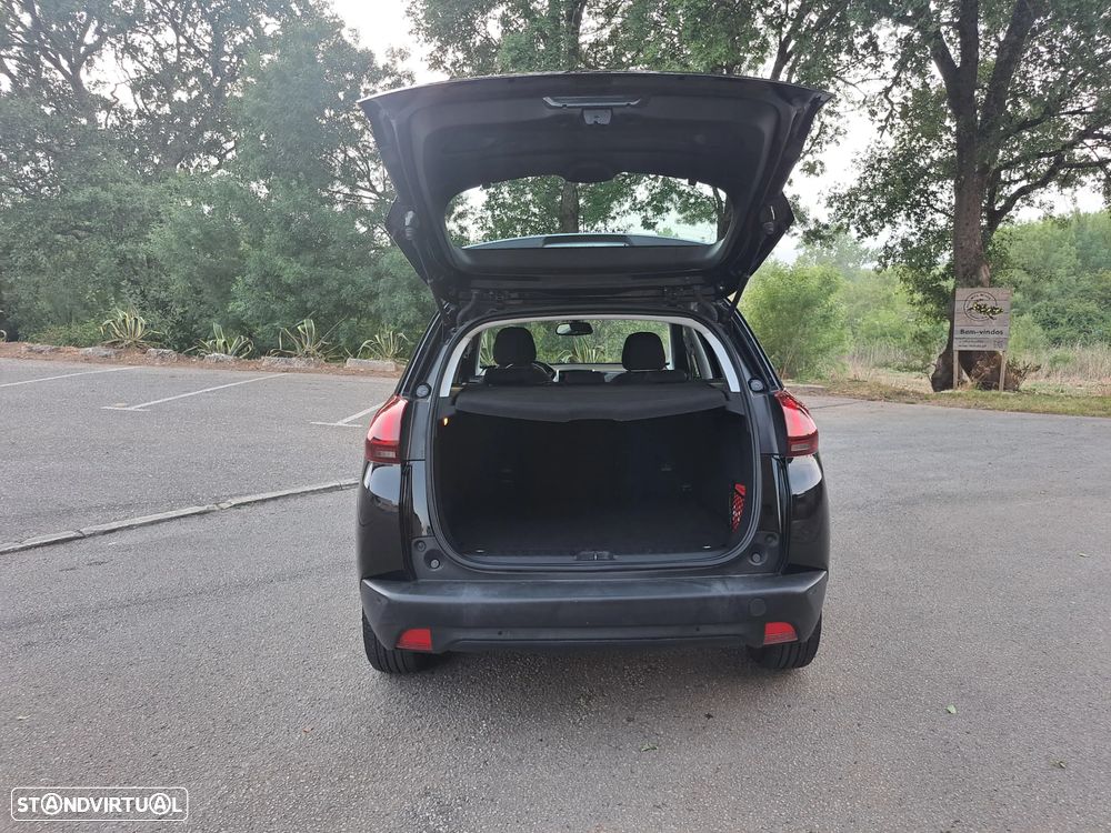 Peugeot 2008 BlueHDi 100 Active - 24