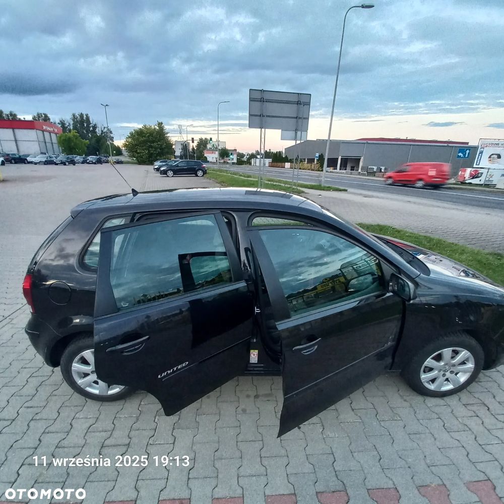 Volkswagen Polo - 4