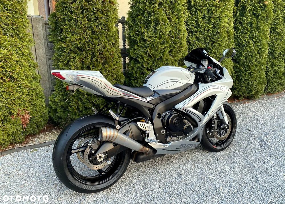 Suzuki GSX-R - 29