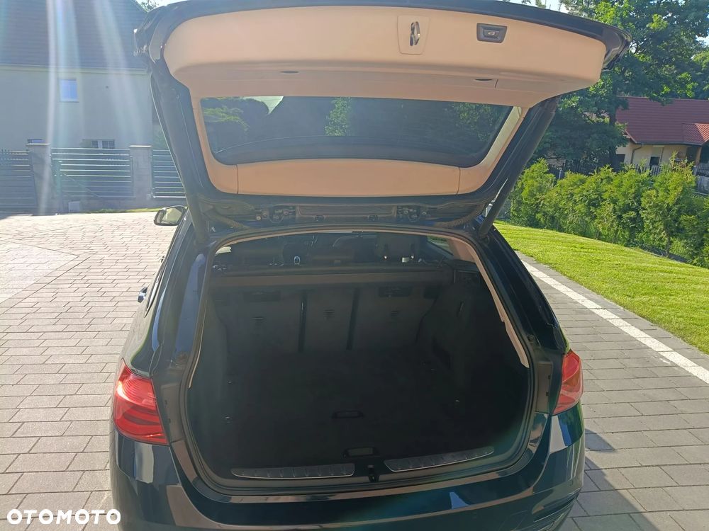 BMW Seria 3 320d Edition M Sport Shadow - 23