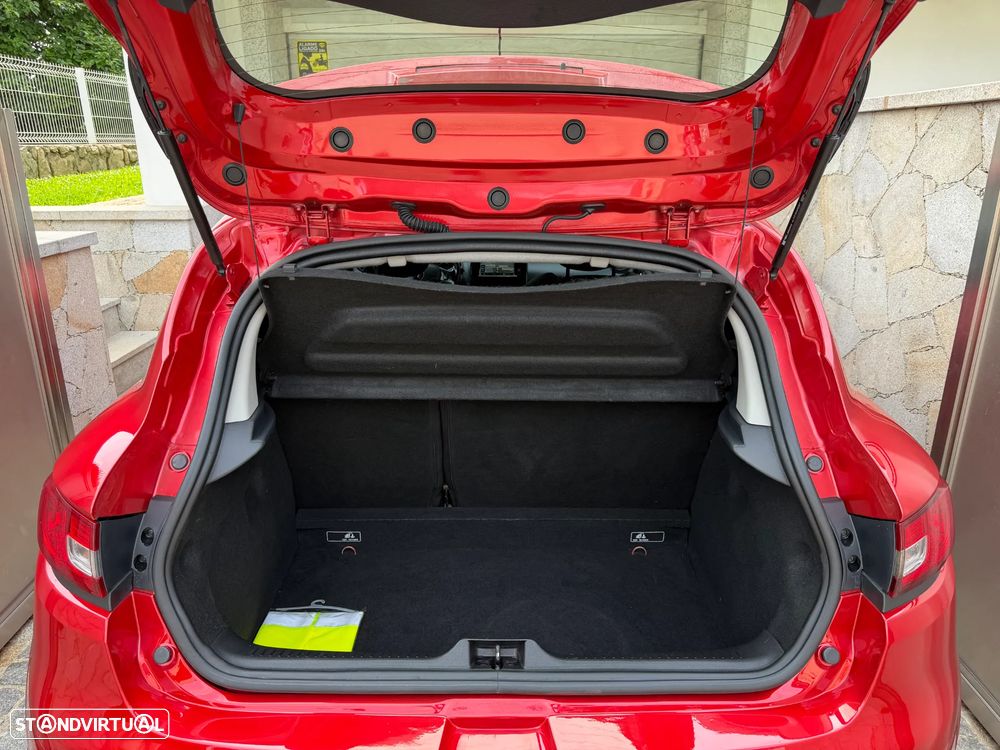 Renault Clio 1.5 dCi Confort - 11