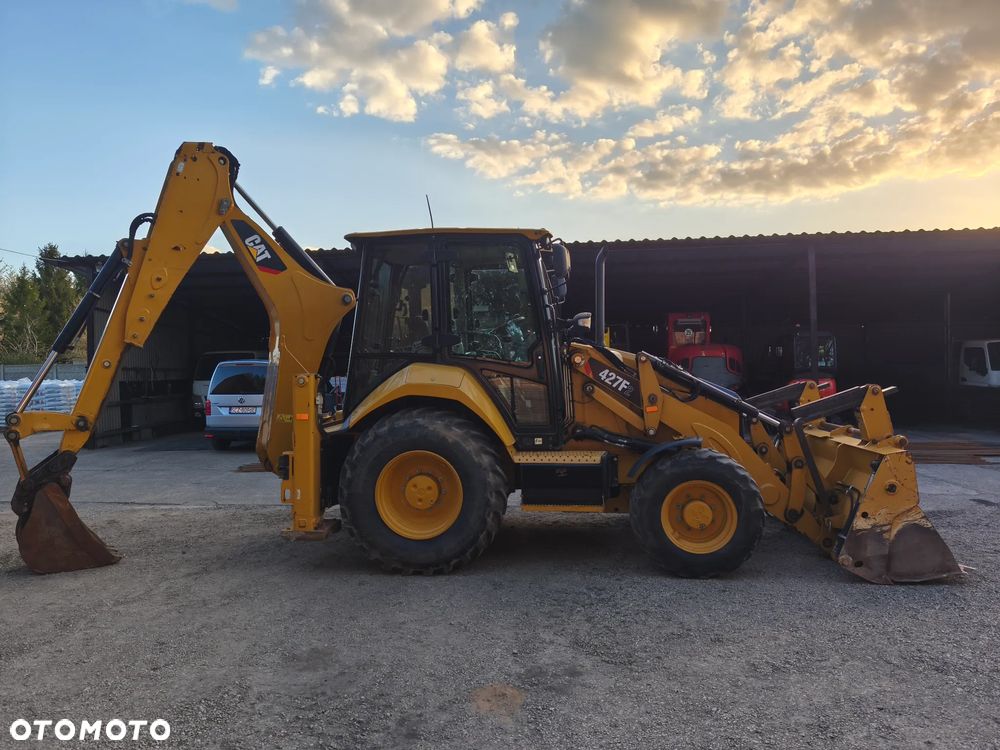 JCB 3CX , Caterpillar CAT 427F, JCB 3CX - 15
