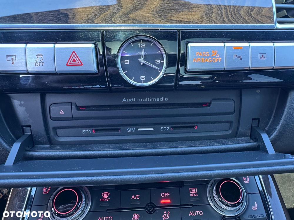 Audi A8 - 25
