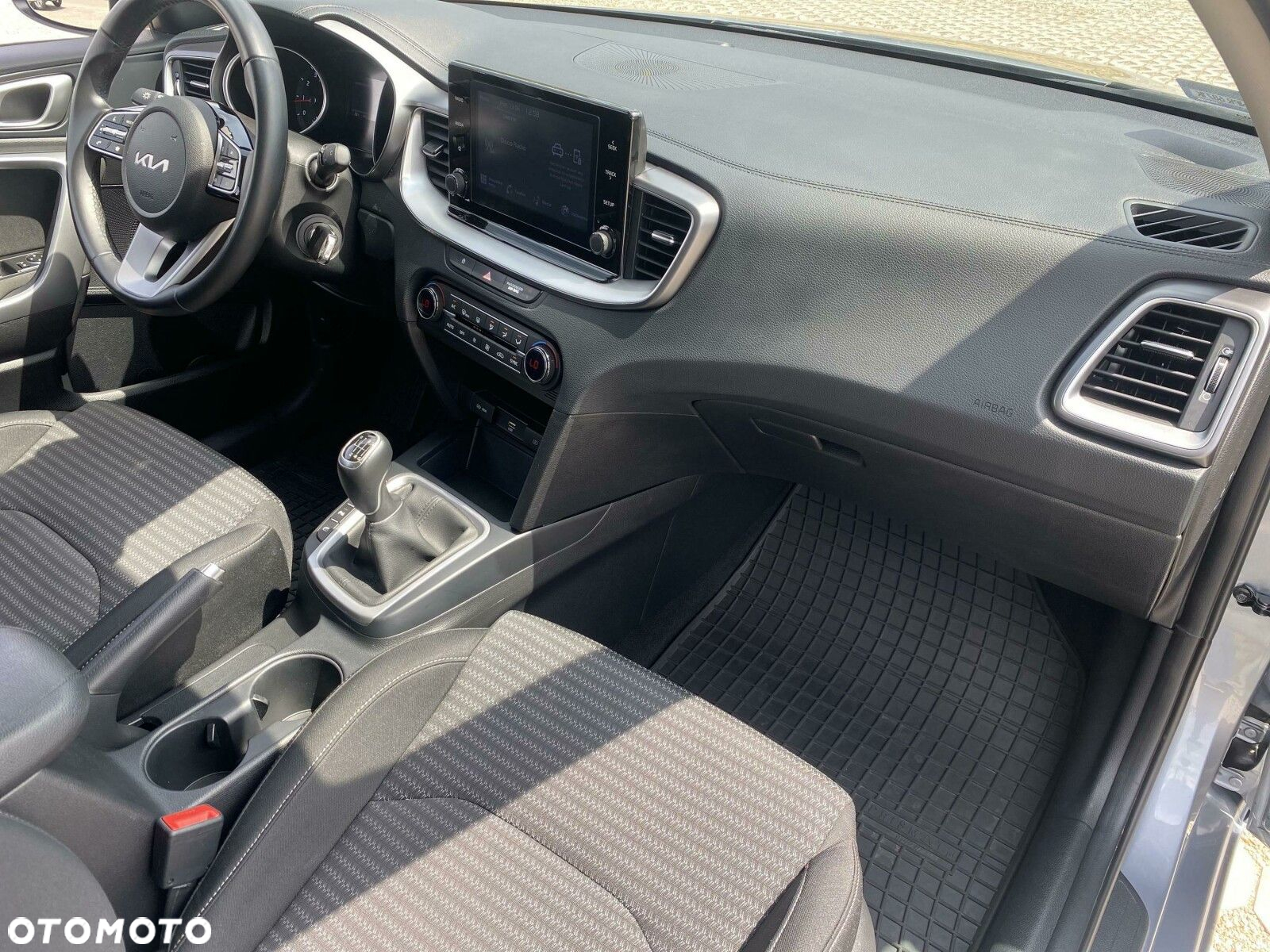 Kia Ceed - 15