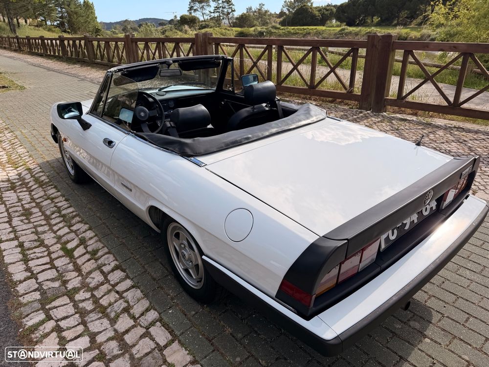 Alfa Romeo Spider 1.6 - 18