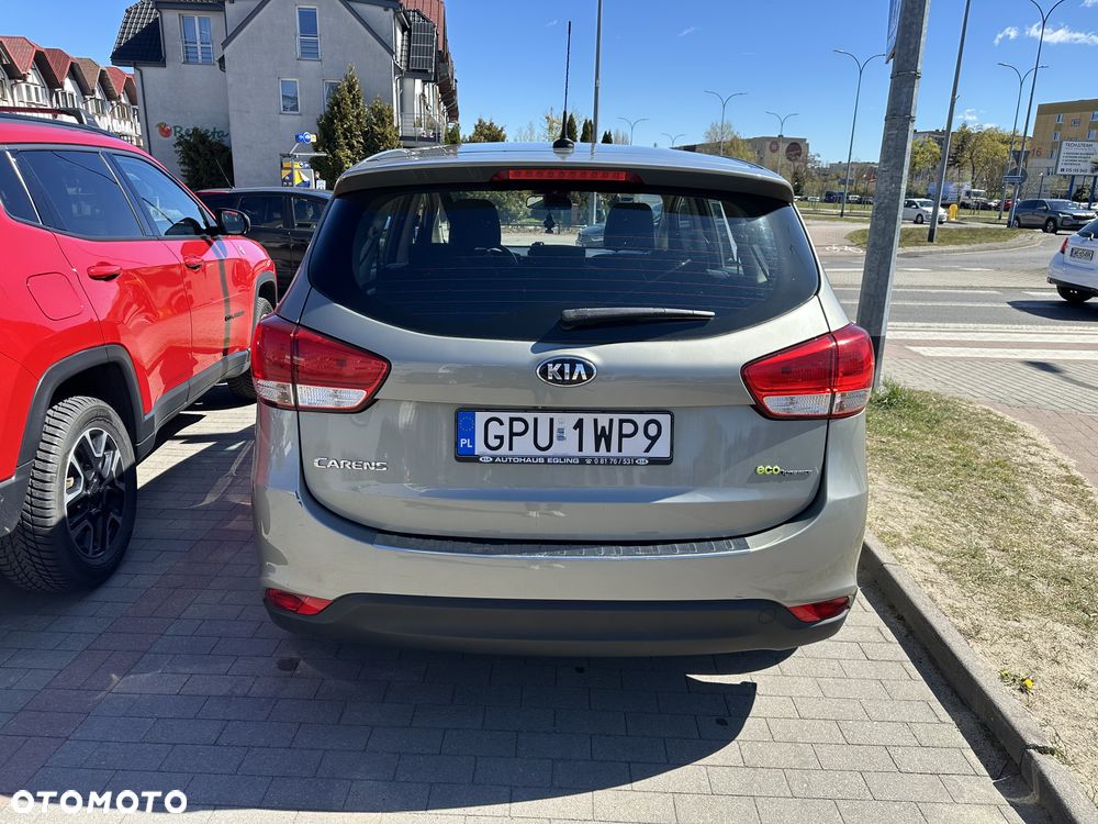 Kia Carens 1.6 GDI L 7os - 3