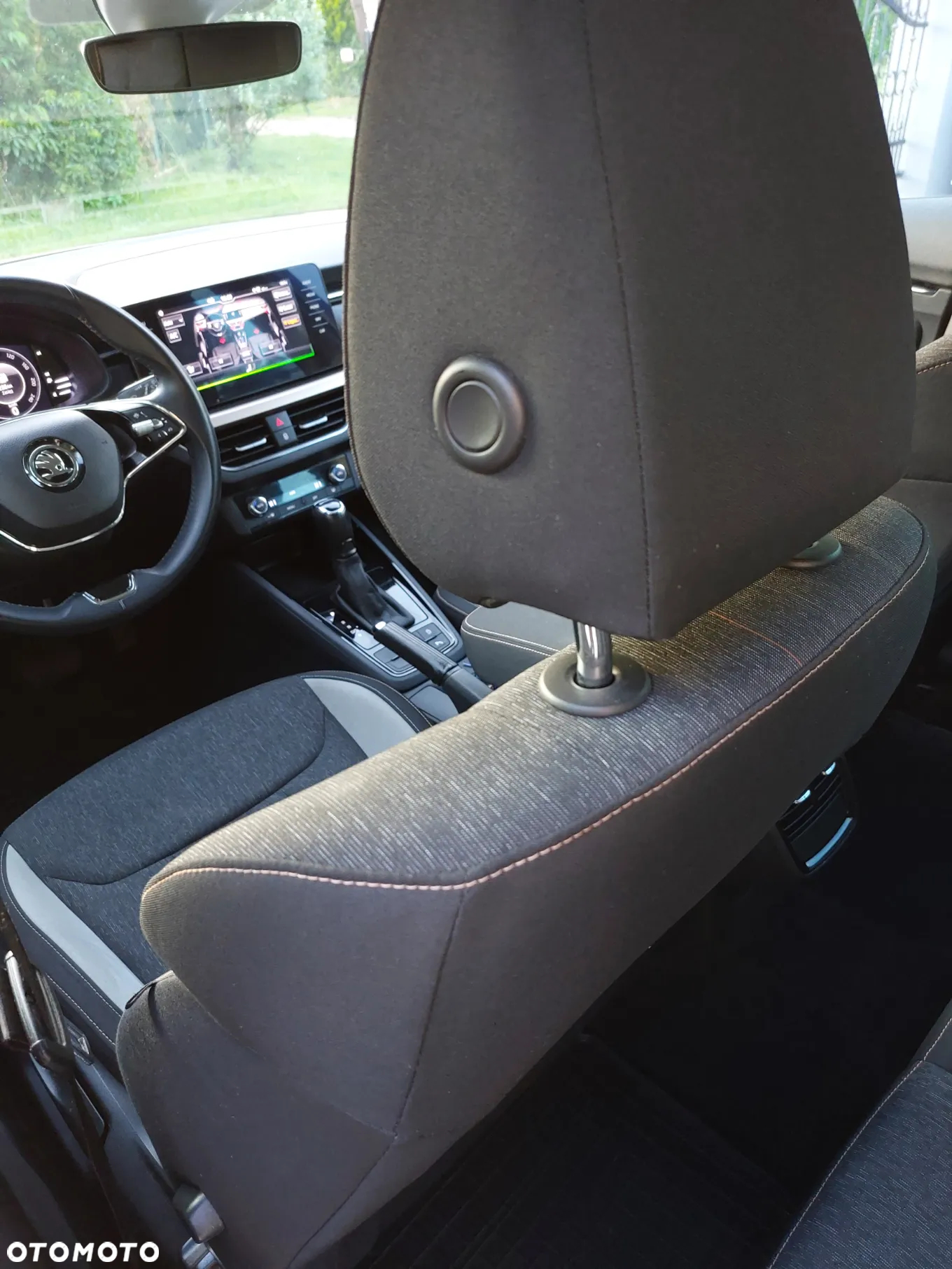 Skoda Kamiq 1.0 TSI DSG Active - 10