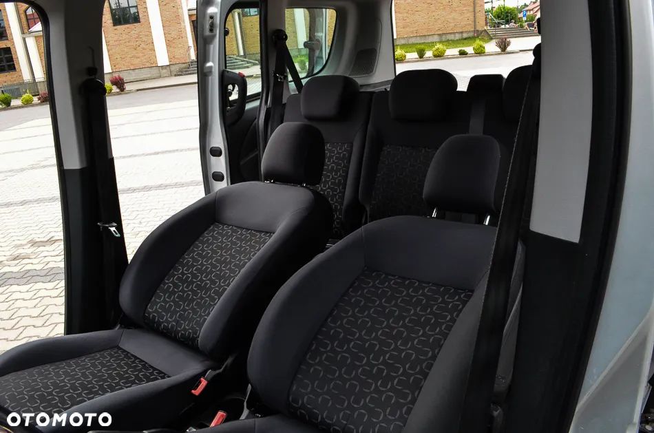 Fiat Doblo 1.4 16V Easy - 37