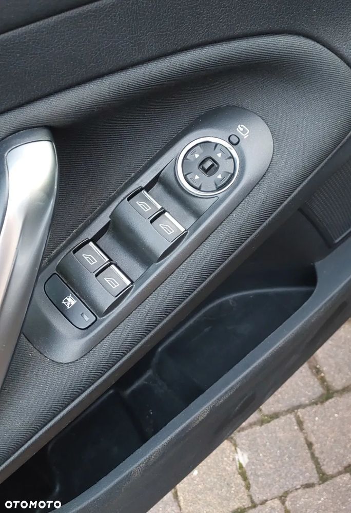 Ford Mondeo 1.6 T Titanium - 15