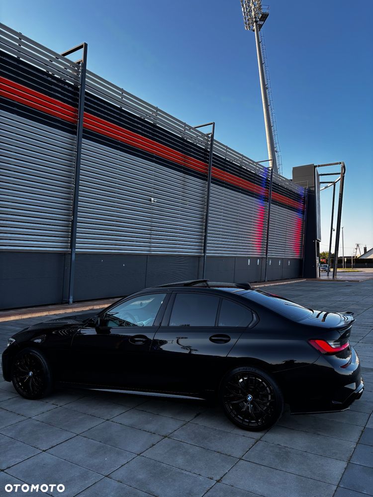 BMW Seria 3 330i xDrive M Sport sport - 16