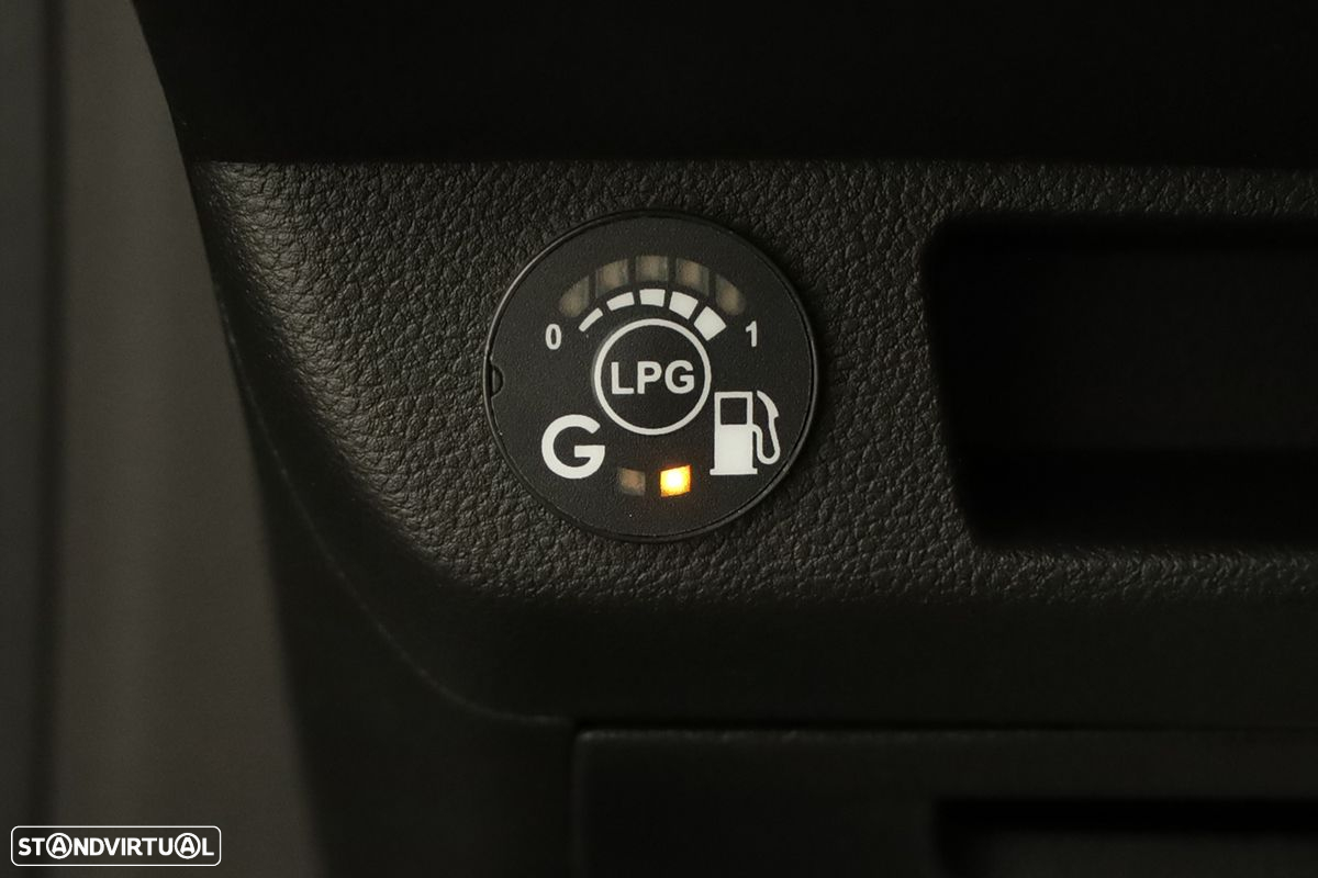Renault Clio 1.0 TCe Techno Bi-Fuel - 21