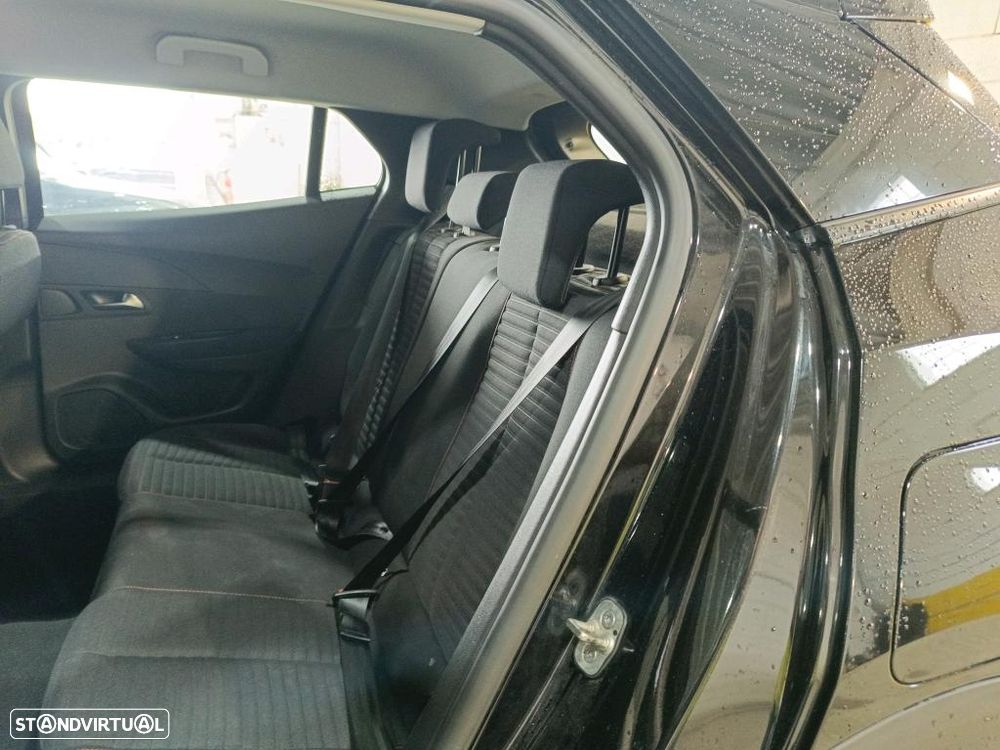 Peugeot e-2008 50 kWh Active Pack - 10