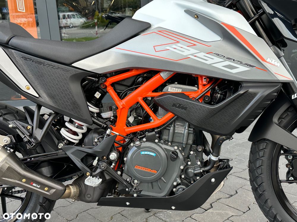 KTM Adventure - 7