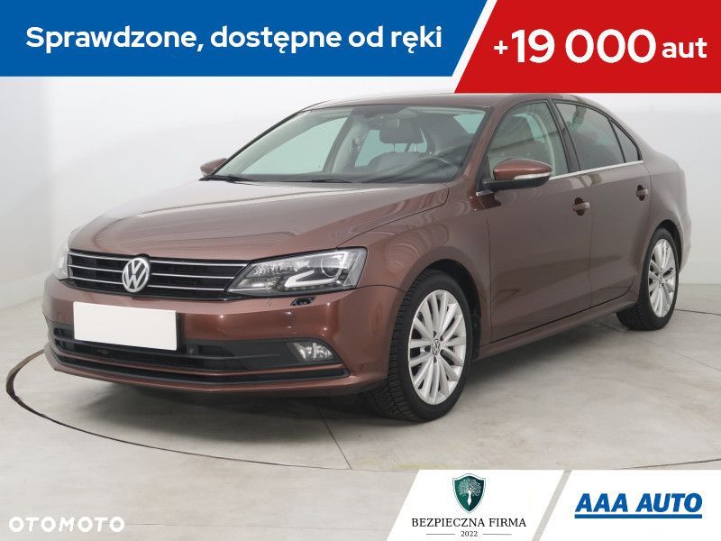 Volkswagen Jetta - 2