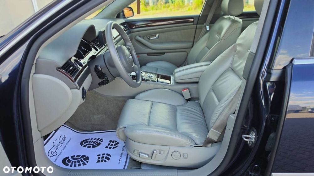 Audi A8 - 9