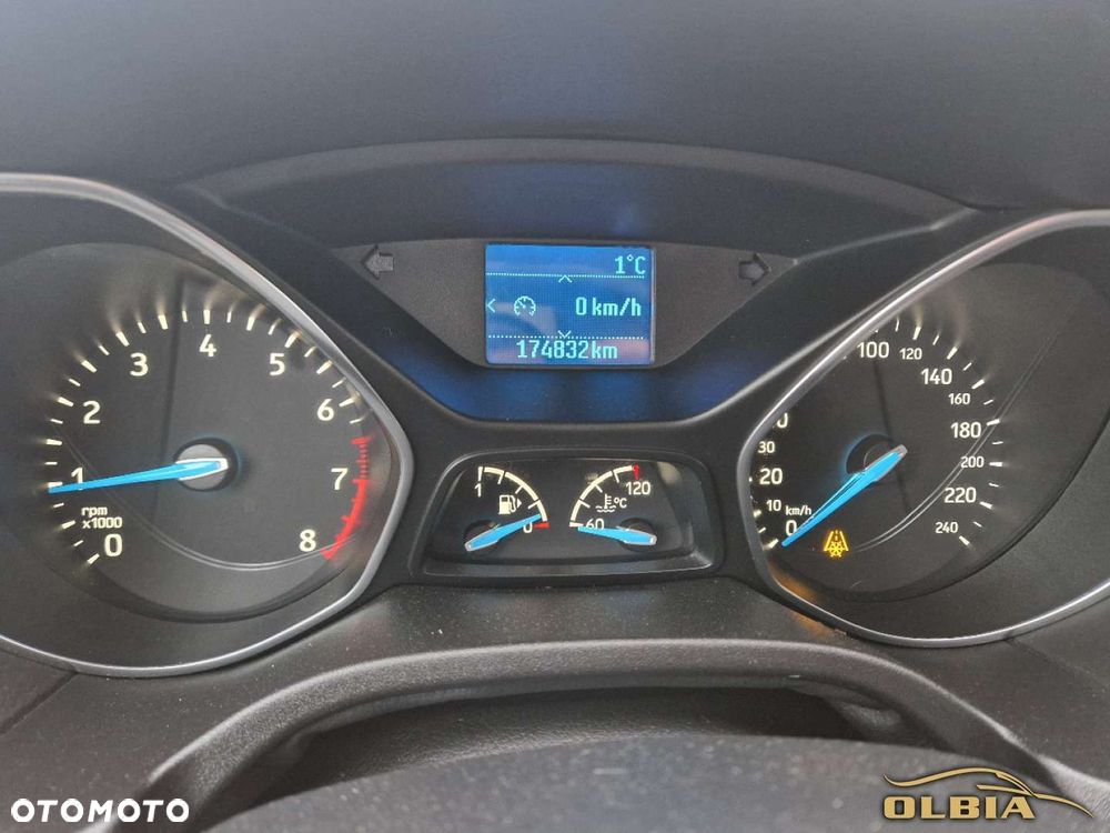 Ford Focus 1.0 EcoBoost Trend Edition - 26