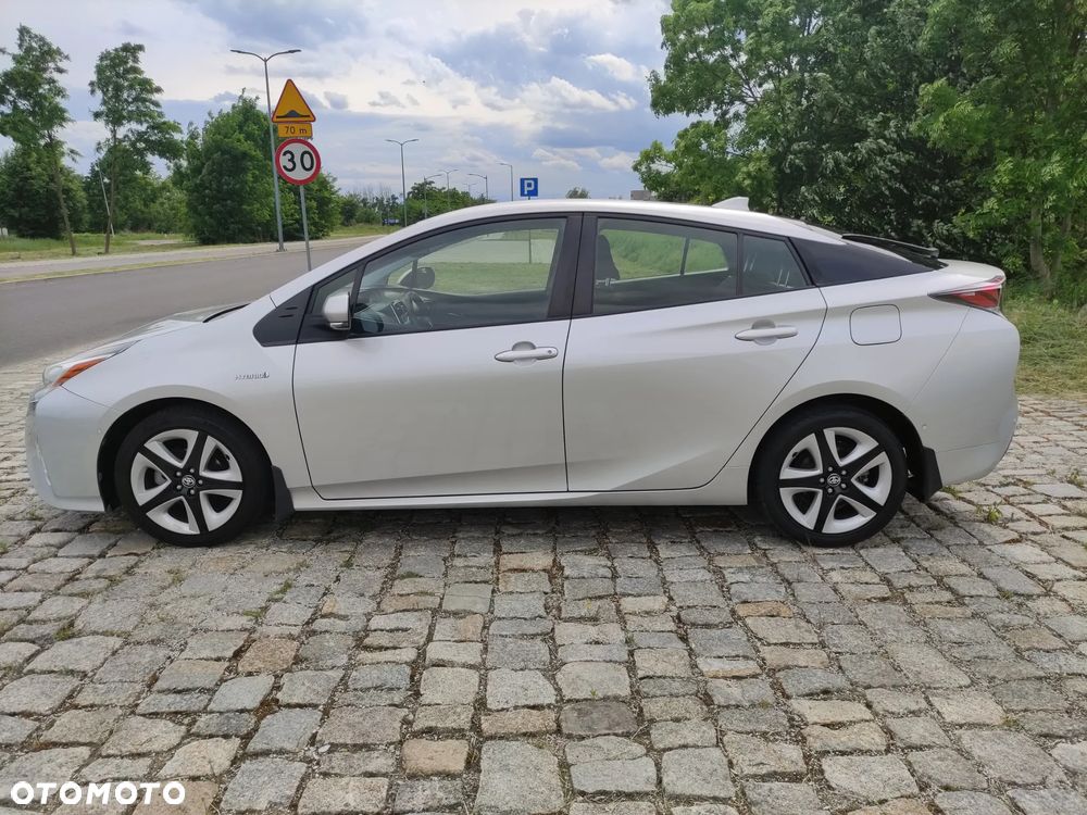 Toyota Prius Hybrid Executive - 5