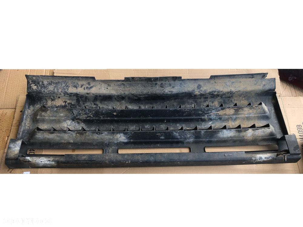 Grill atrapa chłodnicy Land Rover Discovery 1 I 300Tdi 1994-1998 - 2