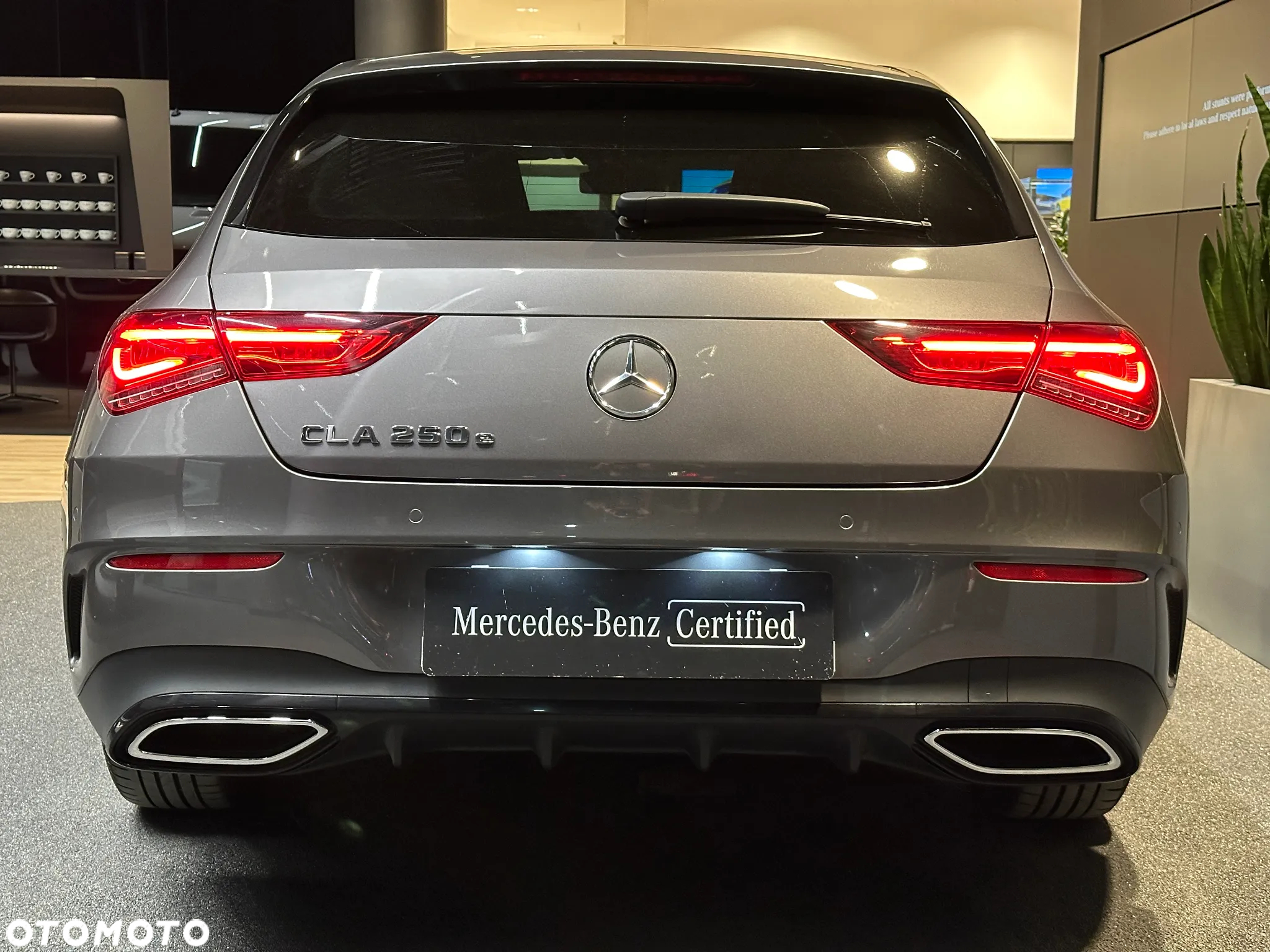 Mercedes-Benz CLA 250 E AMG Line 8G-DCT - 3