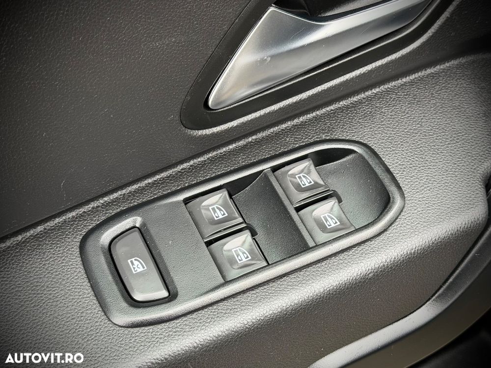 Dacia Duster 1.5 Blue dCi 4WD Prestige jante 16" - 11