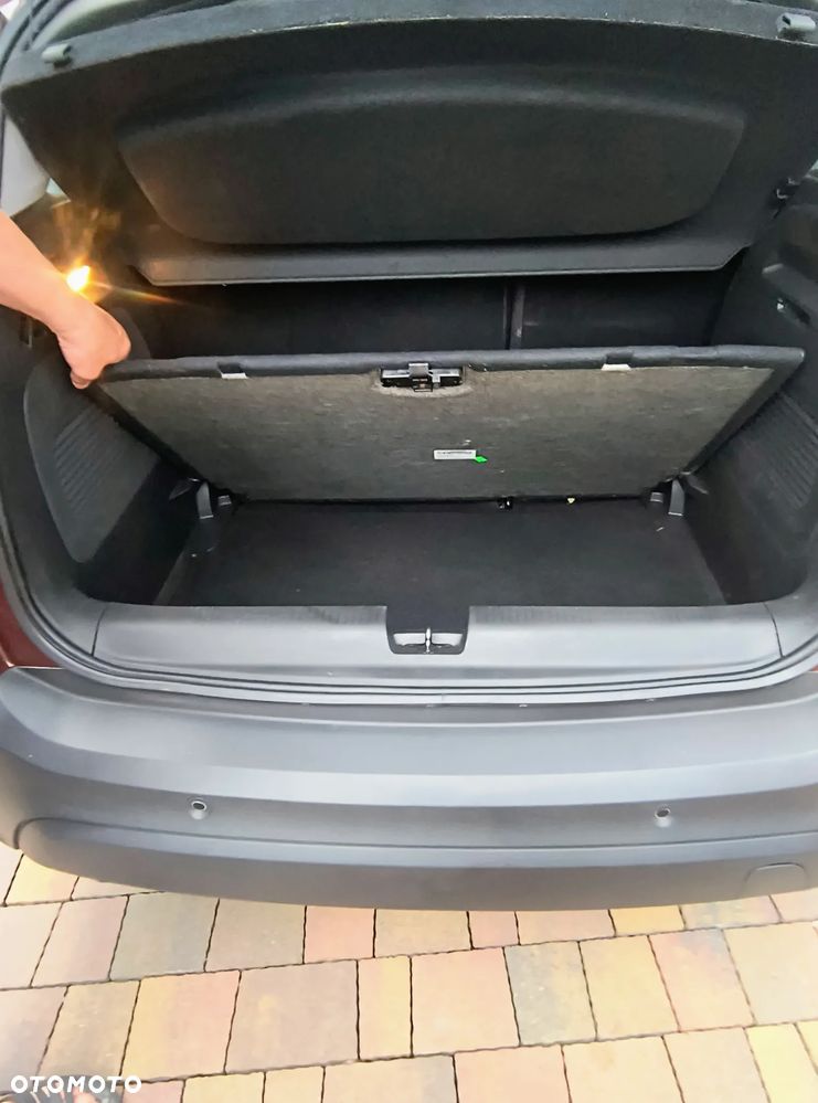 Opel Crossland - 12