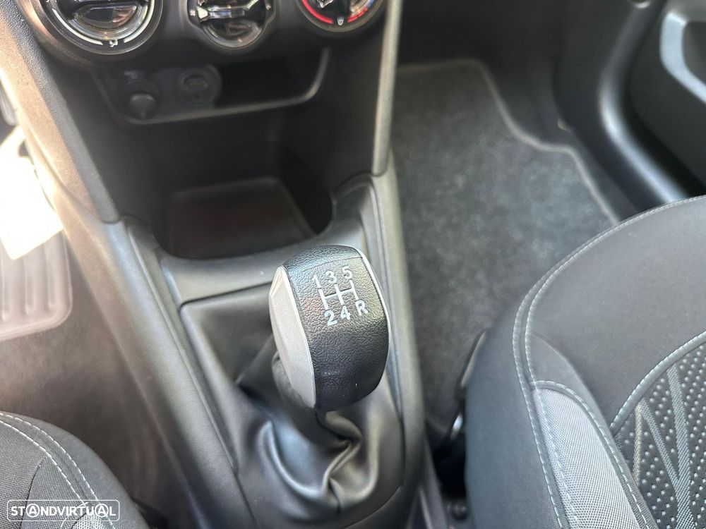 Peugeot 208 1.4 HDi Active - 11
