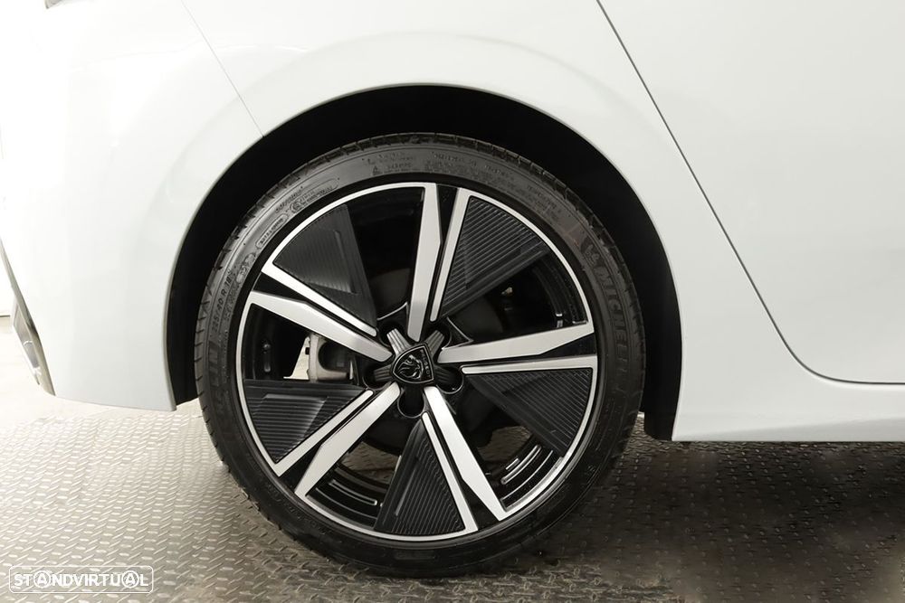 Peugeot 308 1.2 PureTech GT EAT8 - 5