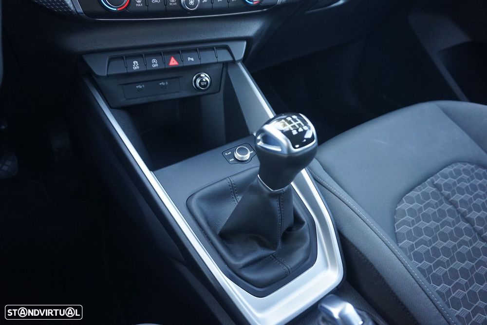 Audi A1 Sportback 30 TFSI S line - 17