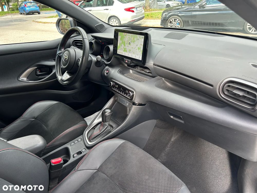 Toyota Yaris Hybrid 1.5 GR Sport - 12