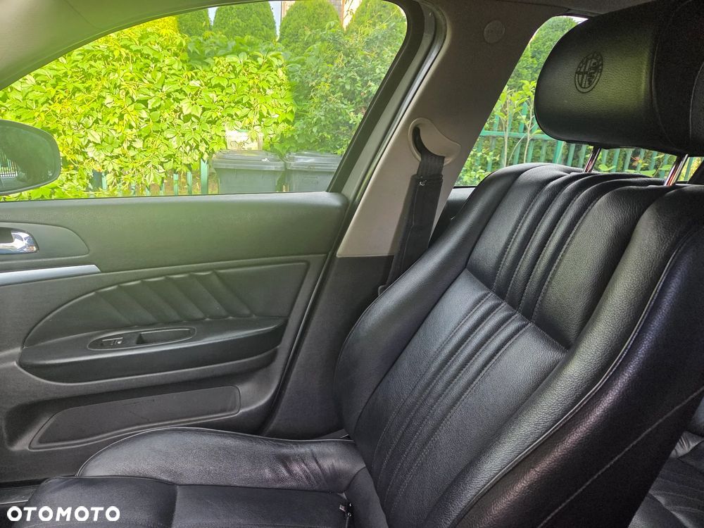Alfa Romeo 159 1.9JTDM Distinctive - 8