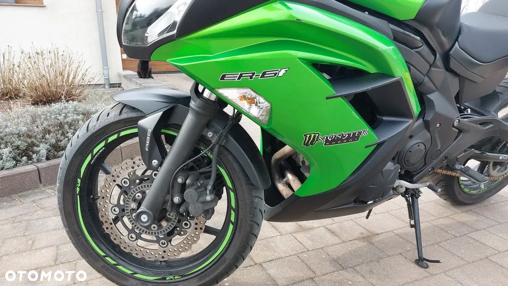Kawasaki ER - 7