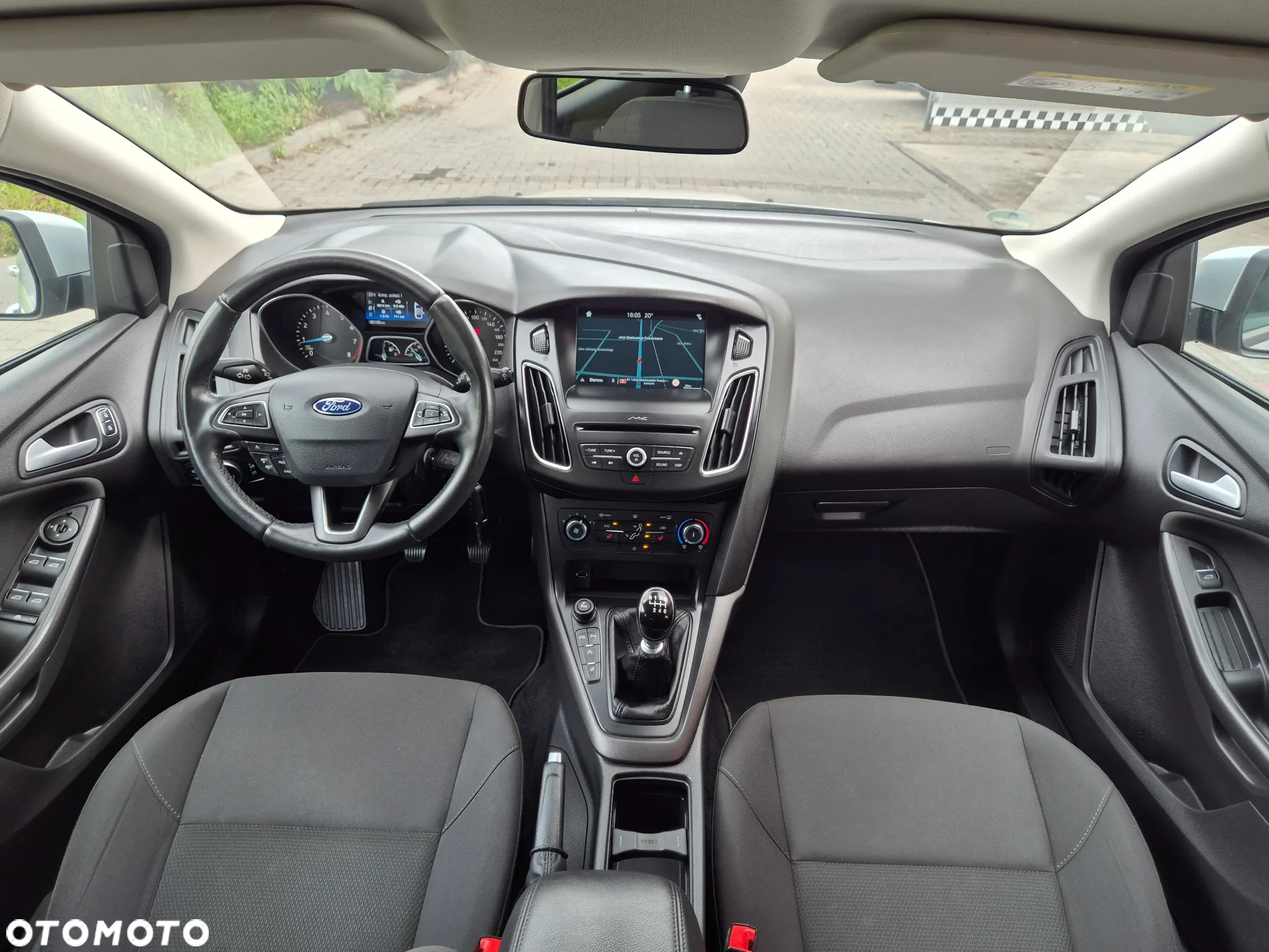 Ford Focus Turnier 1.0 EcoBoost Start-Stopp-System TITANIUM STYLE - 27